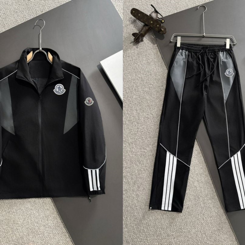 Moncler sets